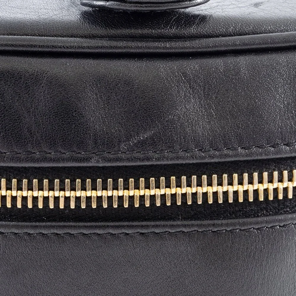 CHANEL Black Lambskin Leather Pouch - Picture 7 of 16